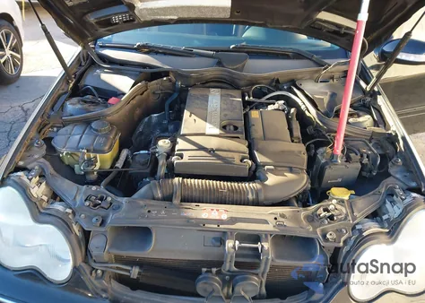 2004 Mercedes-Benz C 230 Kompressor Sport/Sport z USA, uszkodzony, nr VIN WDBRF40J64F491696